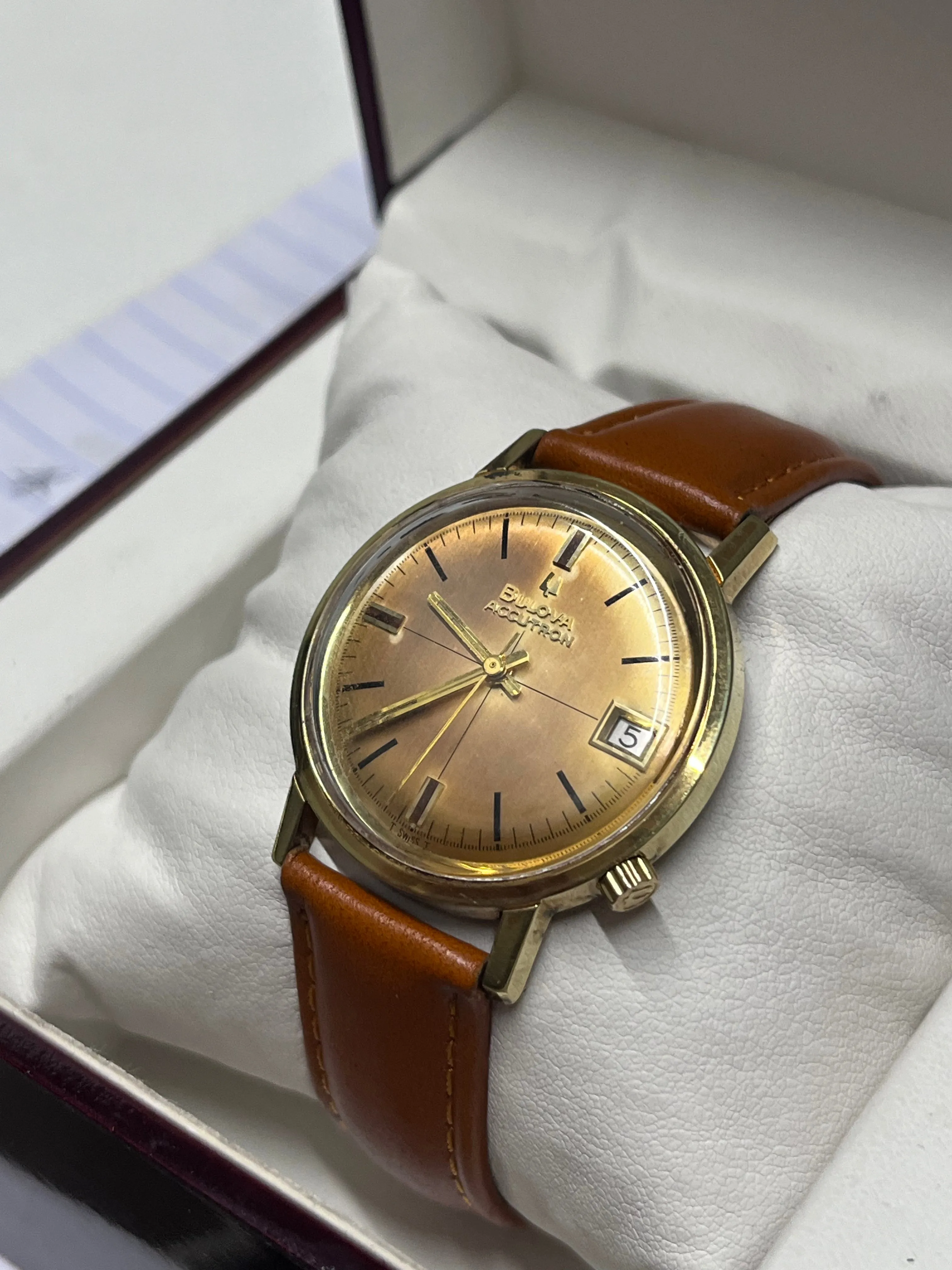 BULOVA One Of A Kind Incredibly Rare Beautiful SS Unisex Watch- $10K APR w/ COA!