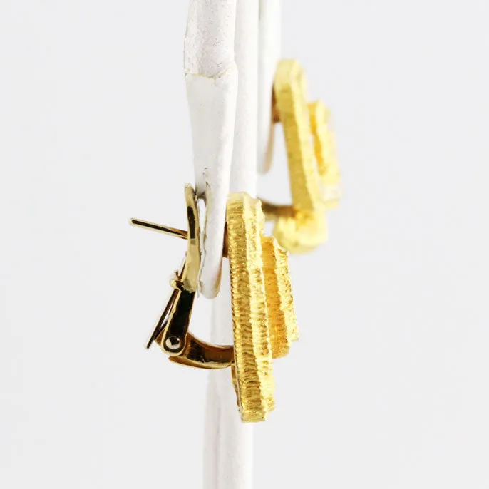 Chiseled Light Meanders Diamond & Gold Earrings