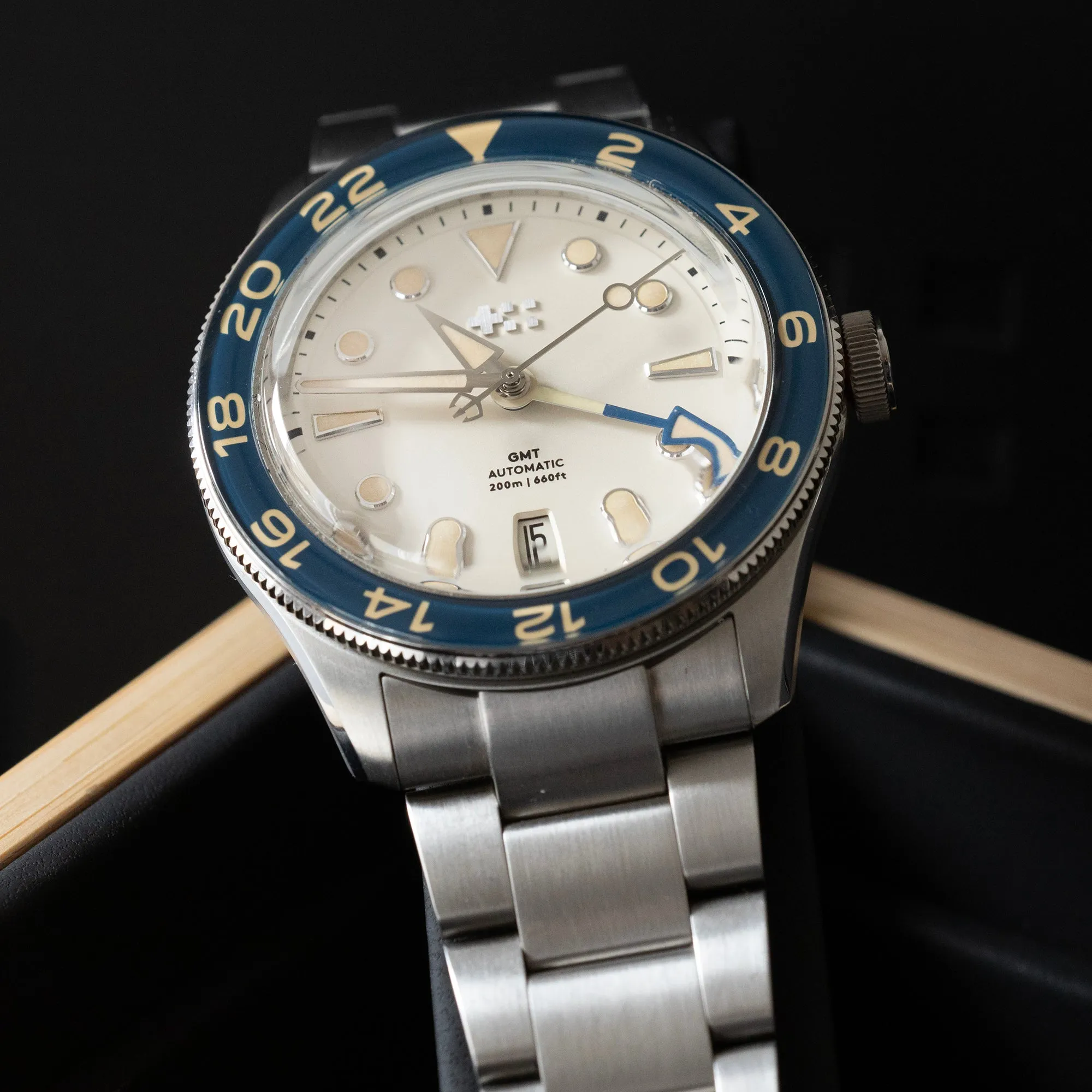 Christopher Ward - C65 Aquitaine GMT C65-41AGM2-S0BE1-B0