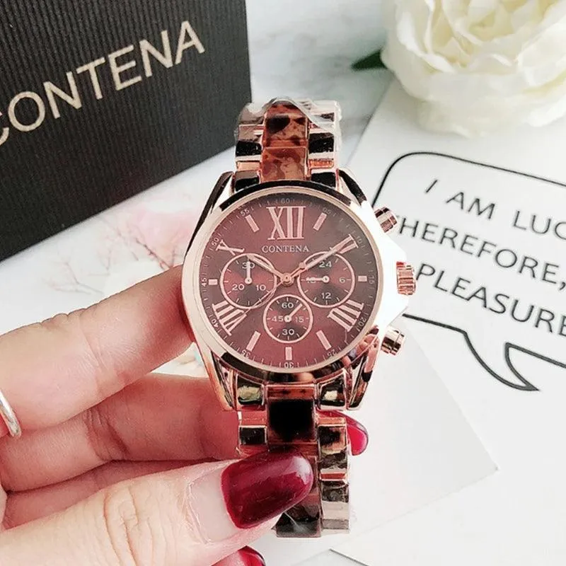 Luxury Women's Steel Bracelet Watch: Trendy Quartz Timepiece - Stylish Ladies Choice