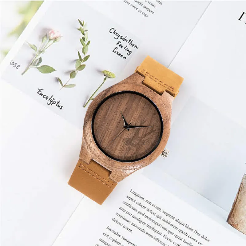 Men's Retro Carved Deer Dial Bamboo Wooden Watch
