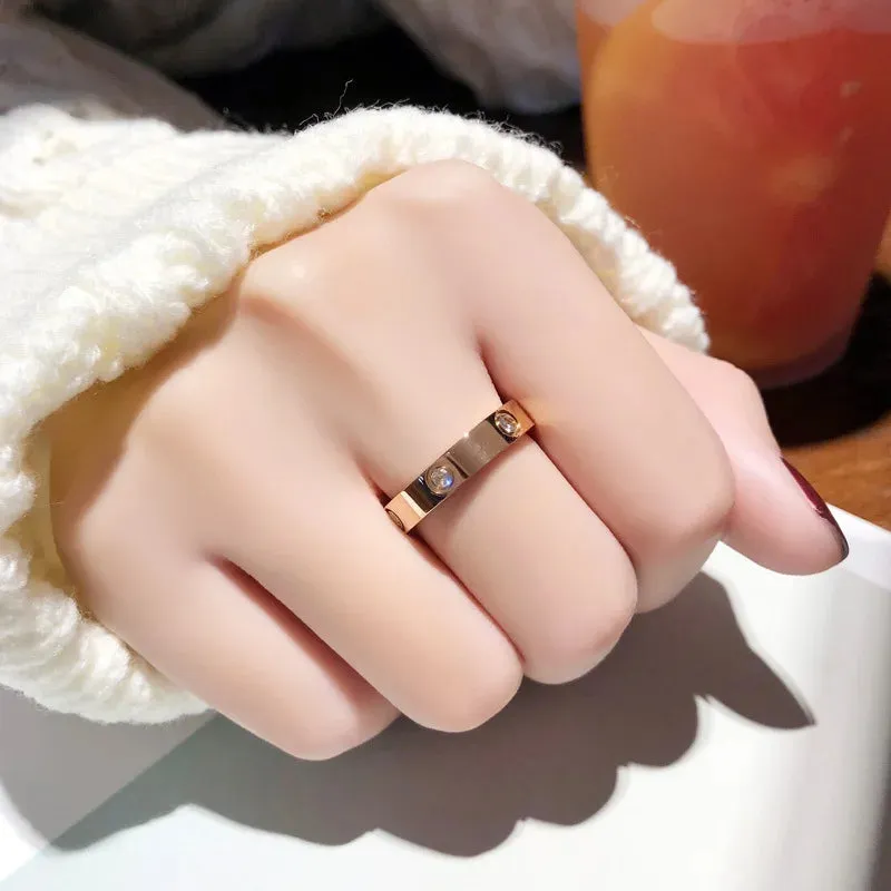 MONA  Sleek Modern Gold Ring