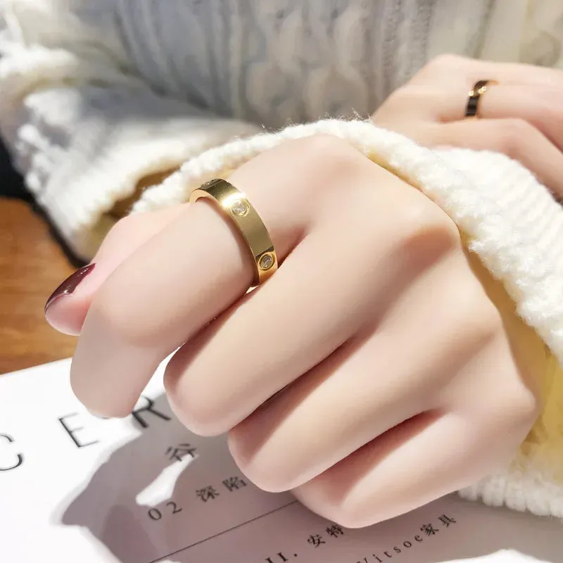 MONA  Sleek Modern Gold Ring