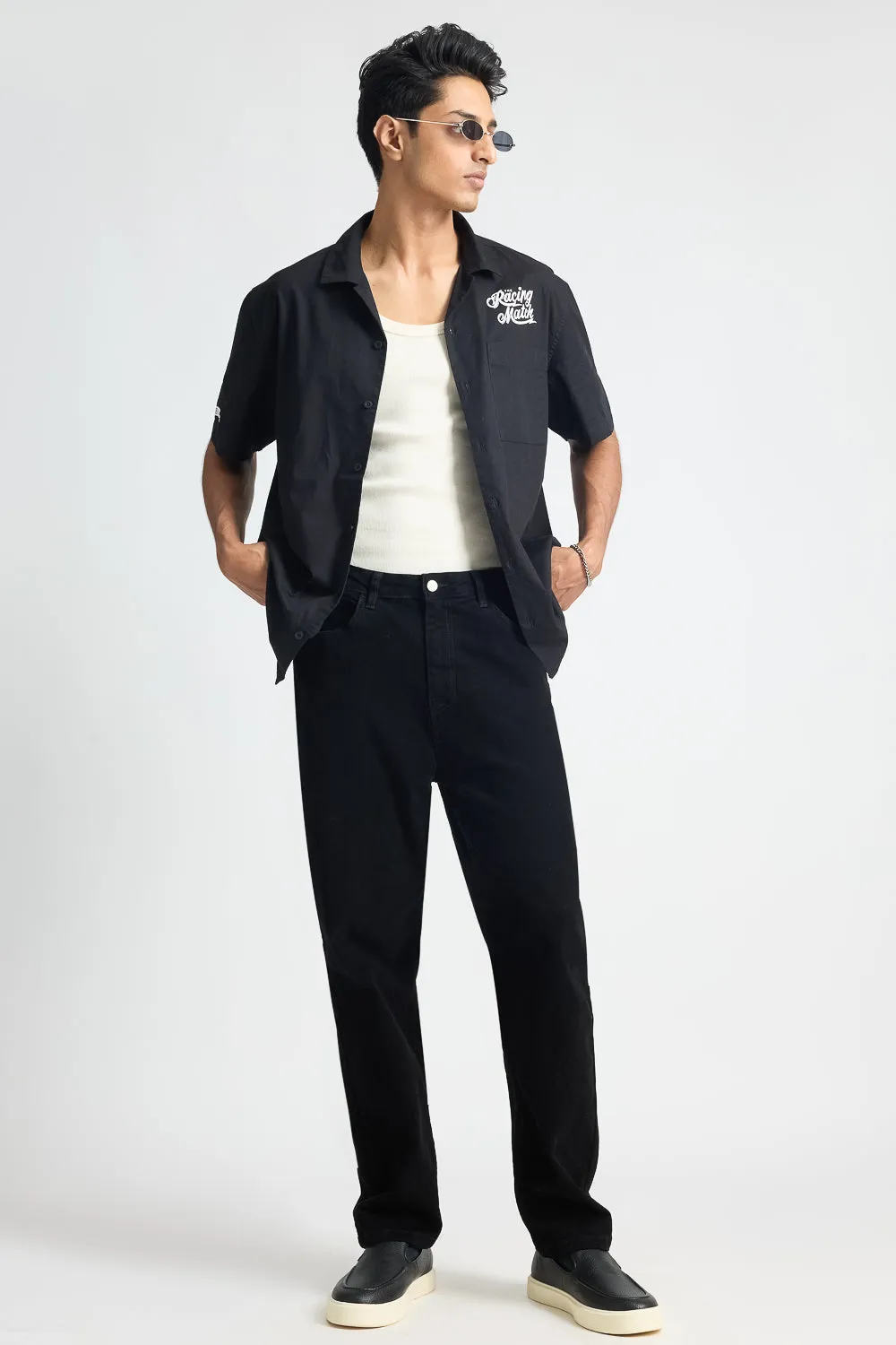 Sleek Black Men's Carrot Fit Jeans