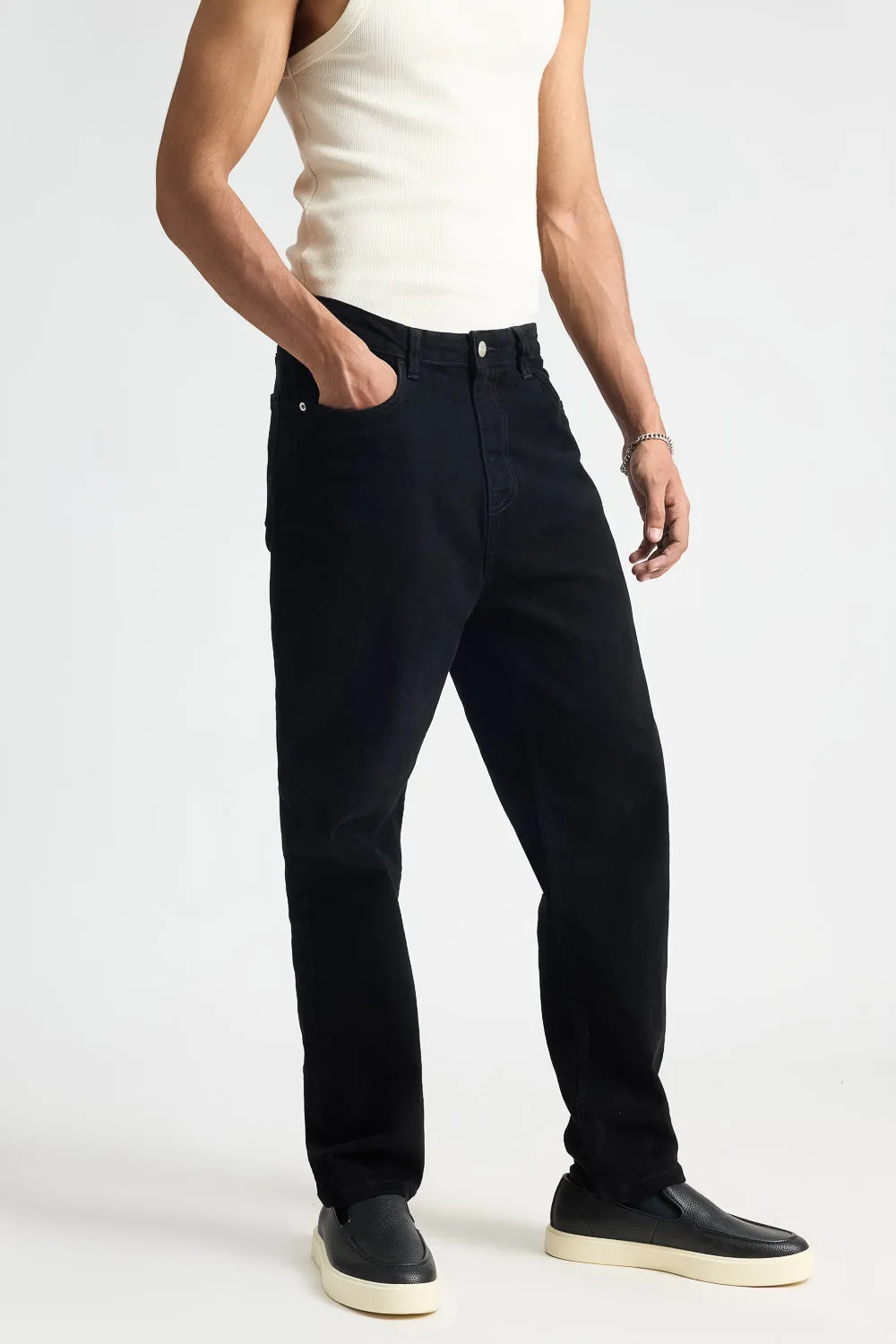 Sleek Black Men's Carrot Fit Jeans