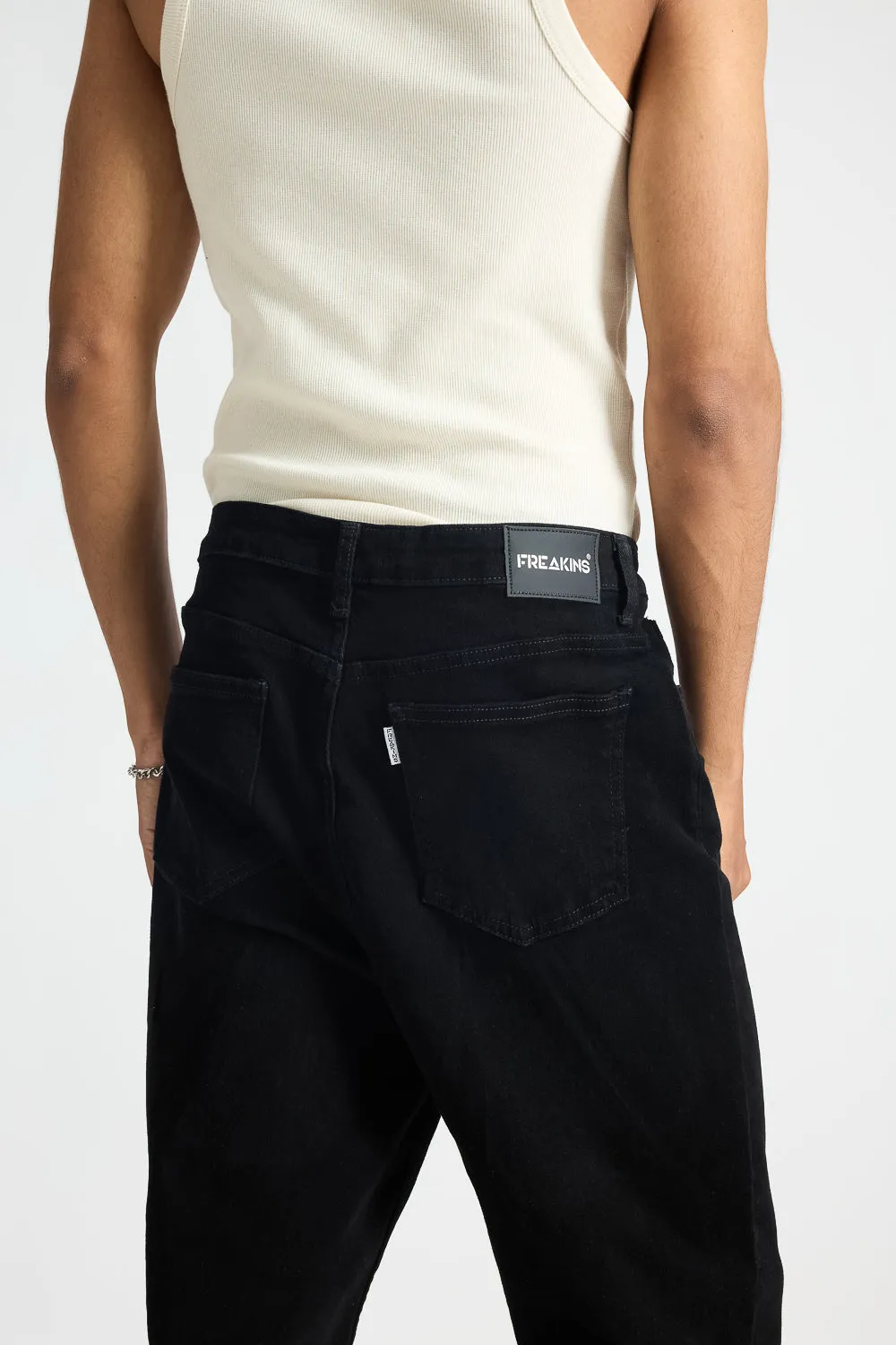 Sleek Black Men's Carrot Fit Jeans