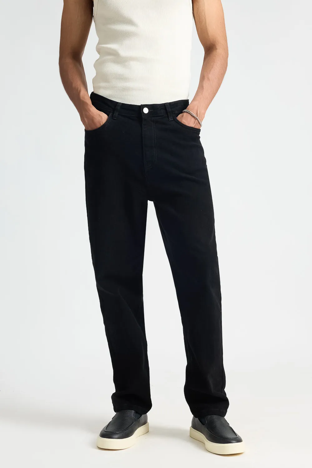 Sleek Black Men's Carrot Fit Jeans