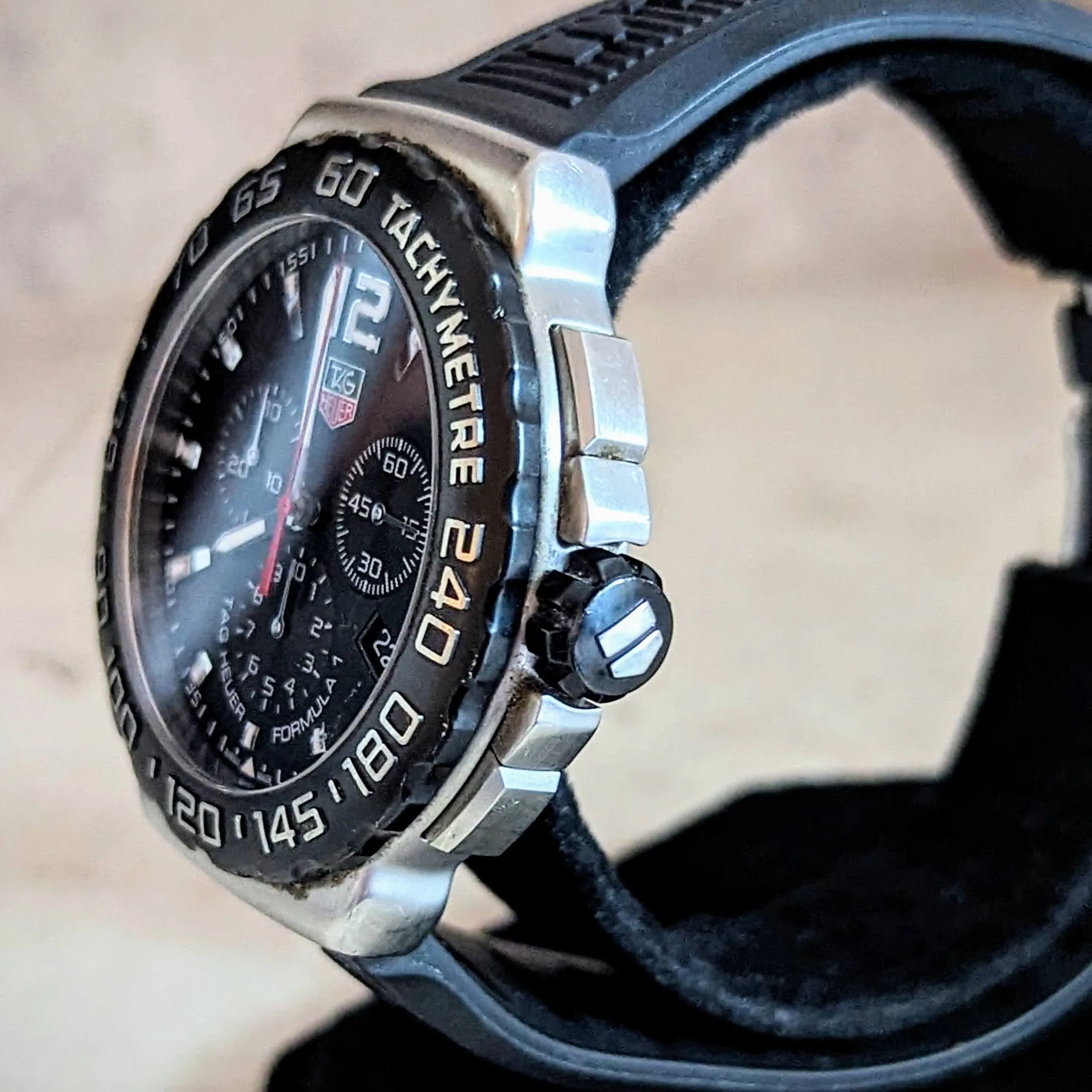 TAG HEUER Formula 1 Chronograph Watch Swiss Quartz Wristwatch