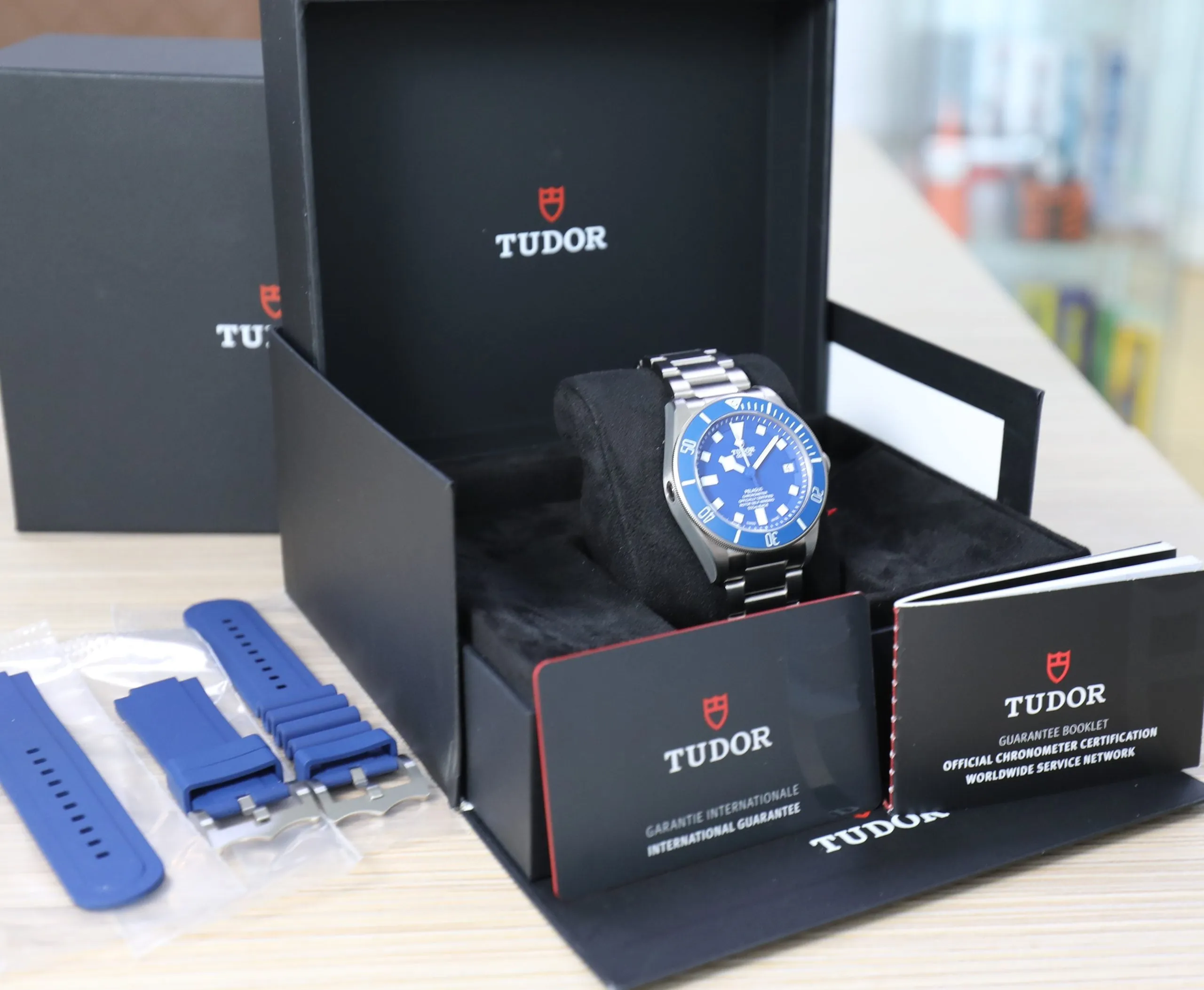 Tudor Pelagos Blue Dial – Titanium – 42mm – 2023 – New – With Extra Rubber Strap – Full Set